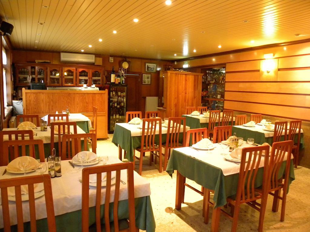 Hotel Restaurante Casa Fernando Ballota Bagian luar foto